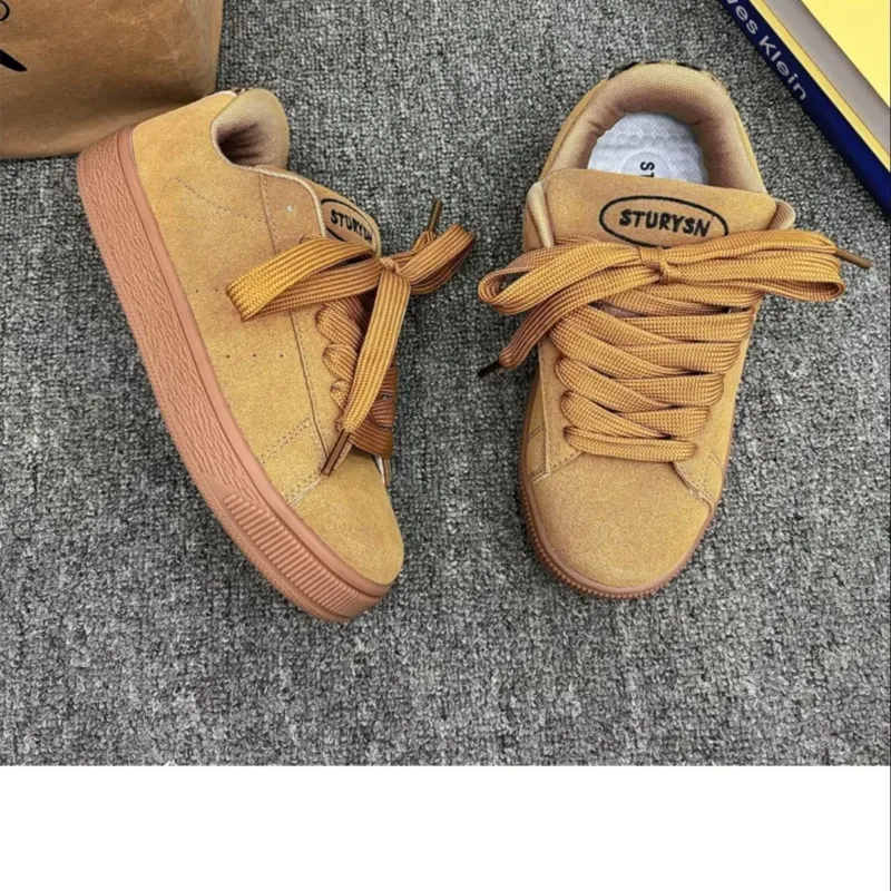 Damen modische Sneaker mit luxuriösem Veloursleder und komfortabler Dämpfung – Névara