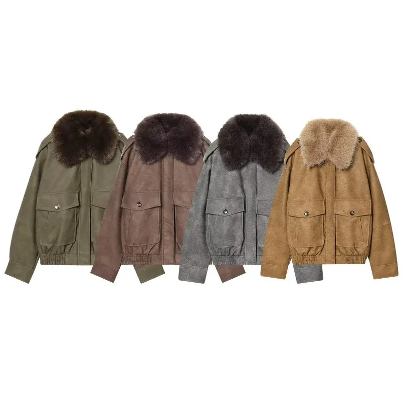 Damen Kurze Bomberjacke im Veloursleder‑Look mit voluminösem Fellkragen, Pattentaschen und elastischem Saum Echo Archiv