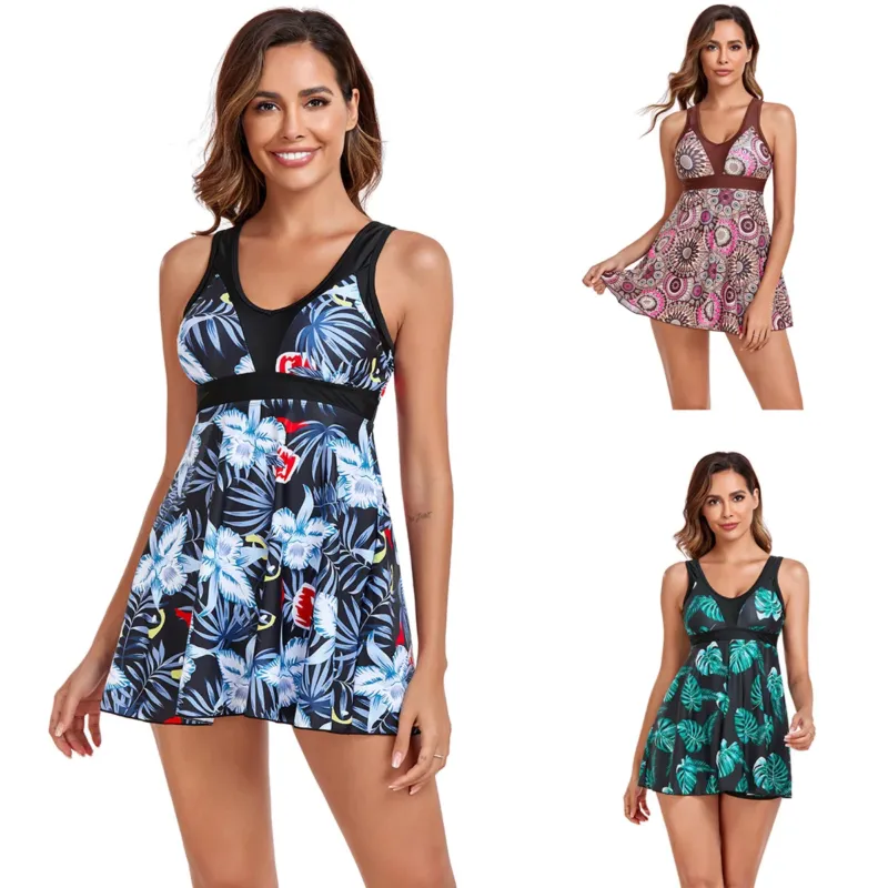 Damen Badekleid mit modischem Blätterdruck – Élara