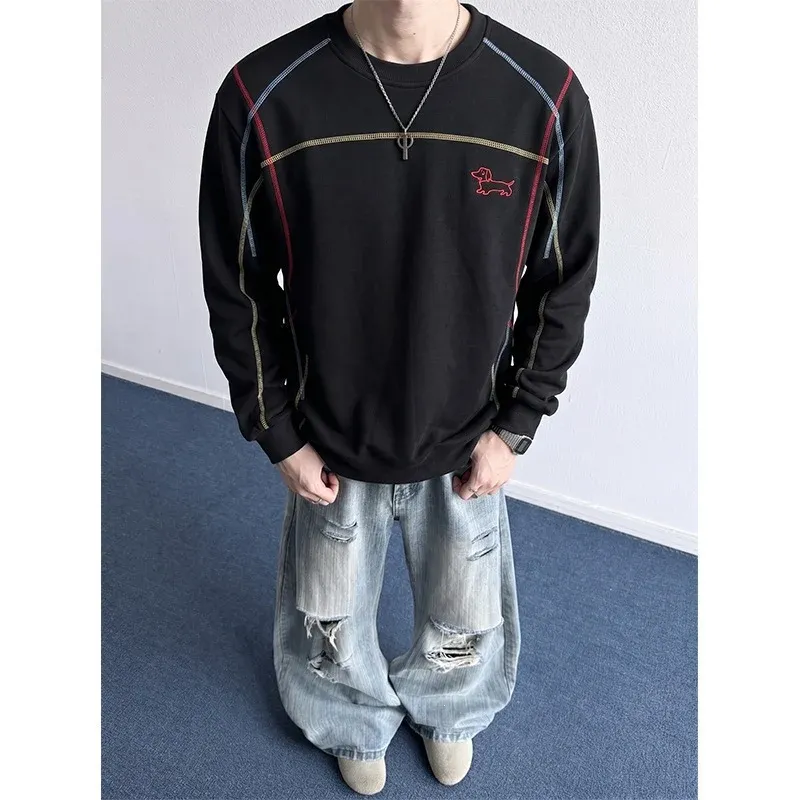 Herren Sweatshirt mit farbiger Ziernaht, gesticktem Hundemotiv und Rundhalsausschnitt – Norvane