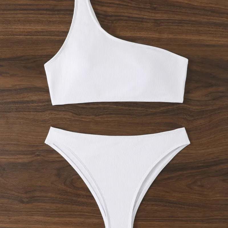 Damen Triangel-Bikini mit asymmetrischem Schnitt und raffiniertem Rippendesign – Maréssa
