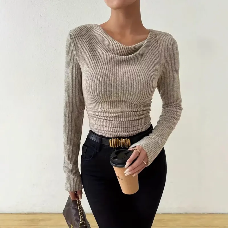 Damen Gerippter Taillierter Feinstrickpullover mit Raffung Echoarchiv